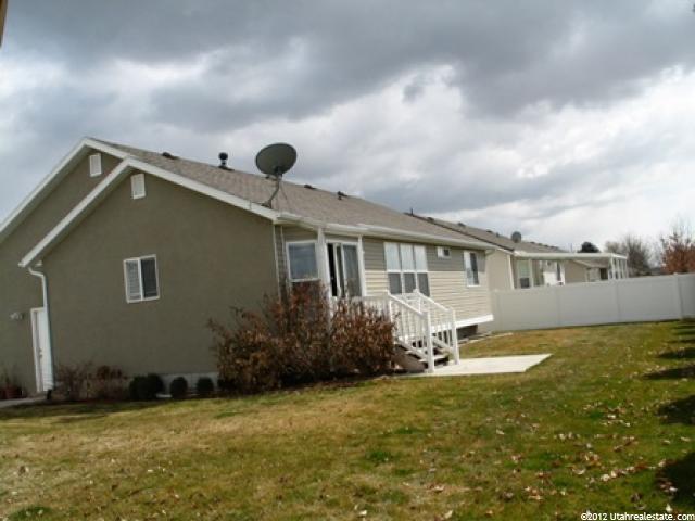 143 N 975 W, Layton, UT 84041 — photo 9