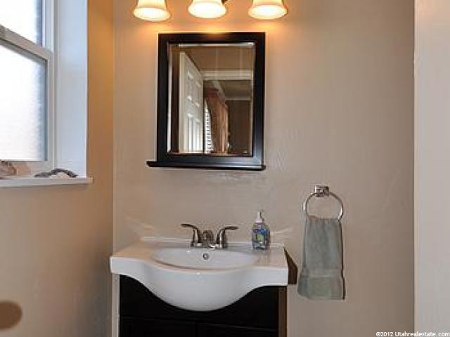 385 E Mountain View Dr S, Sandy, UT 84070 — photo 11