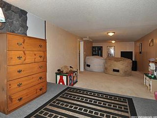 385 E Mountain View Dr S, Sandy, UT 84070 — photo 7