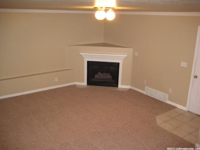 531 W 950 N, Clinton, UT 84015 — photo 6