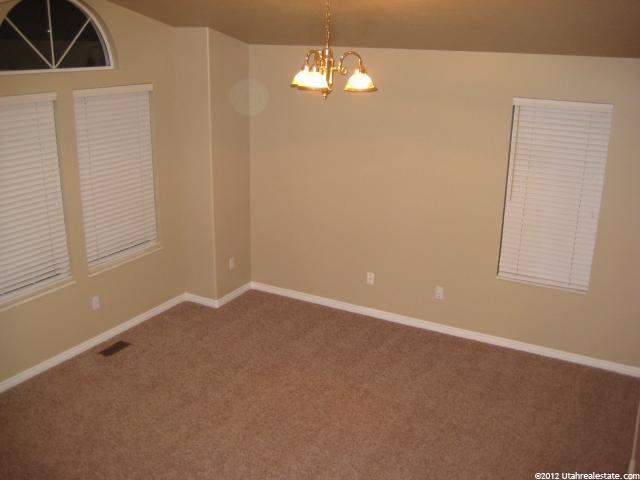 531 W 950 N, Clinton, UT 84015 — photo 8