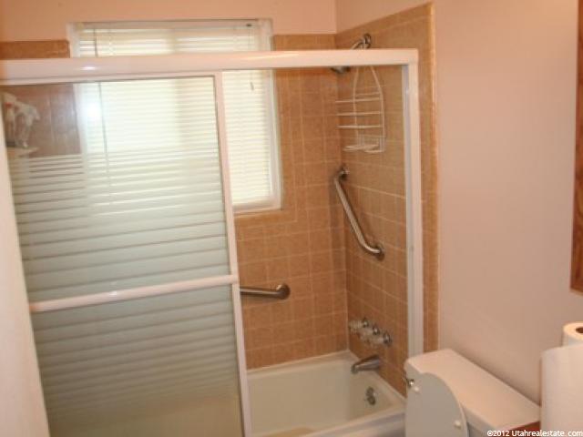 5592 S 3975 W, Roy, UT 84067 — photo 5
