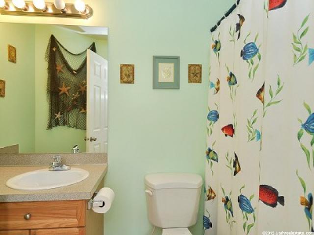 316 E 2350 N, North Ogden, UT 84414 — photo 8