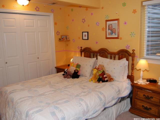 138 W 1850 N, Layton, UT 84041 — photo 11