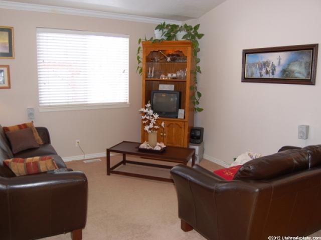 138 W 1850 N, Layton, UT 84041 — photo 4