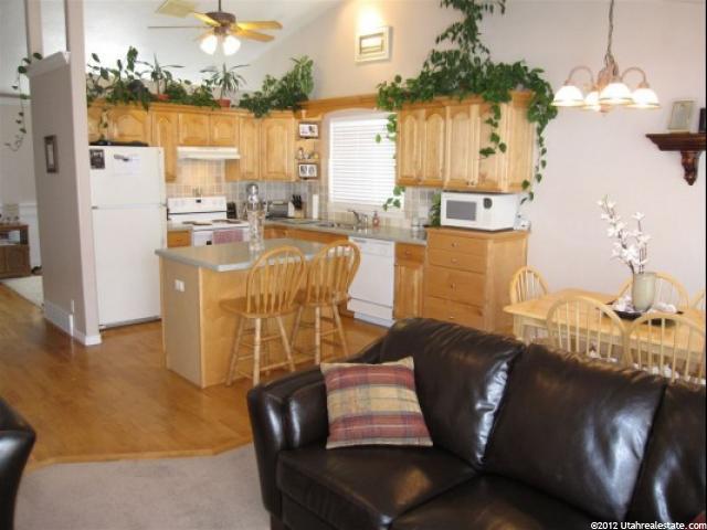 138 W 1850 N, Layton, UT 84041 — photo 7