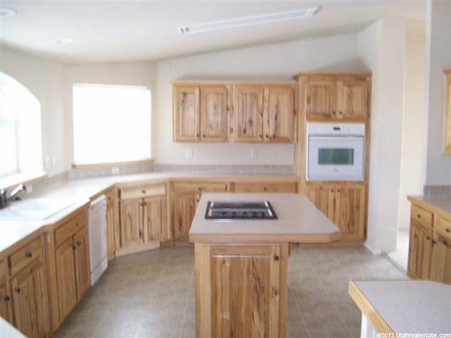 1019 E 4500 S, Vernal, UT 84078 — photo 4