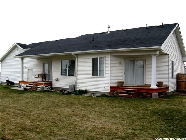 270 Park Meadow Dr, Hyde Park, UT 84318 — photo 2