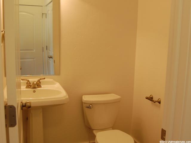 533 W 980 N, Logan, UT 84321 — photo 4