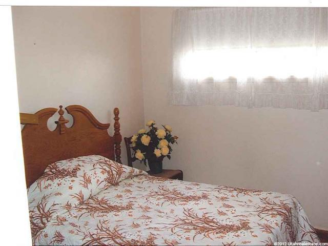363 N 300 E, Nephi, UT 84648 — photo 9