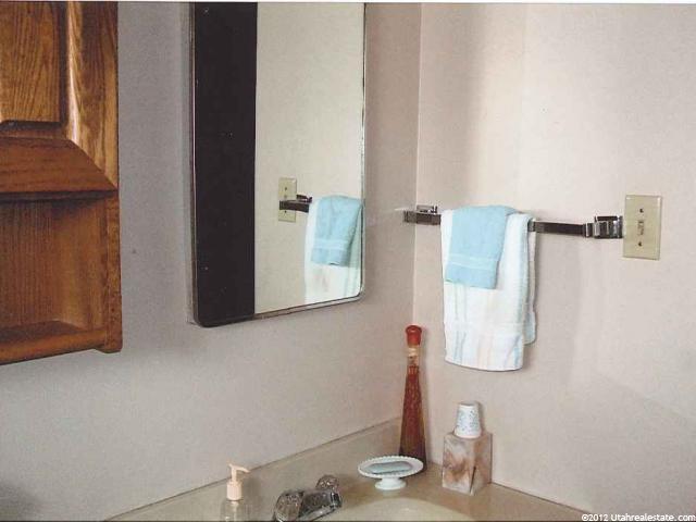 363 N 300 E, Nephi, UT 84648 — photo 10
