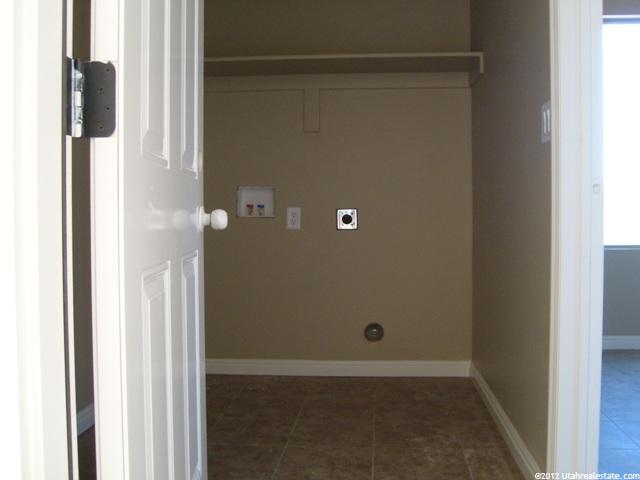 2408 N 1445 W, Clinton, UT 84015 — photo 11