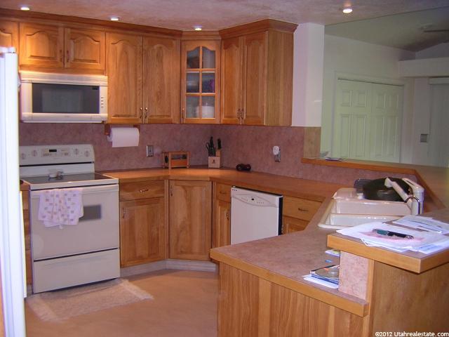 863 E Elm St, Layton, UT 84041 — photo 8