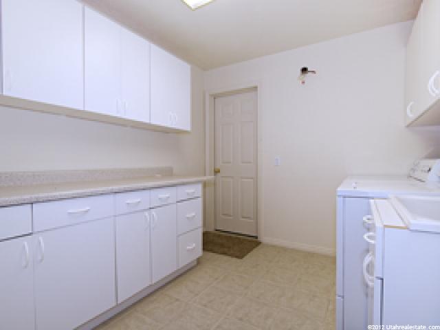 10018 S Falcon View Dr E, Sandy, UT 84092 — photo 11
