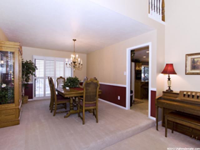 10018 S Falcon View Dr E, Sandy, UT 84092 — photo 3