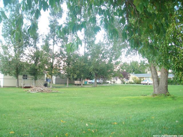 5577 S 3450 W, Roy, UT 84067 — photo 2