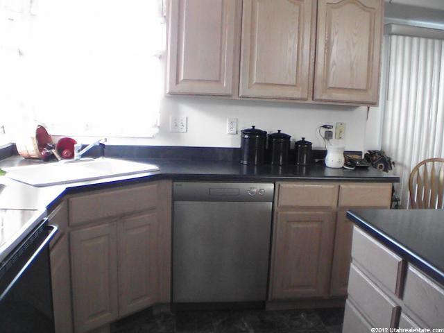 2177 N 750 W, Clinton, UT 84015 — photo 3