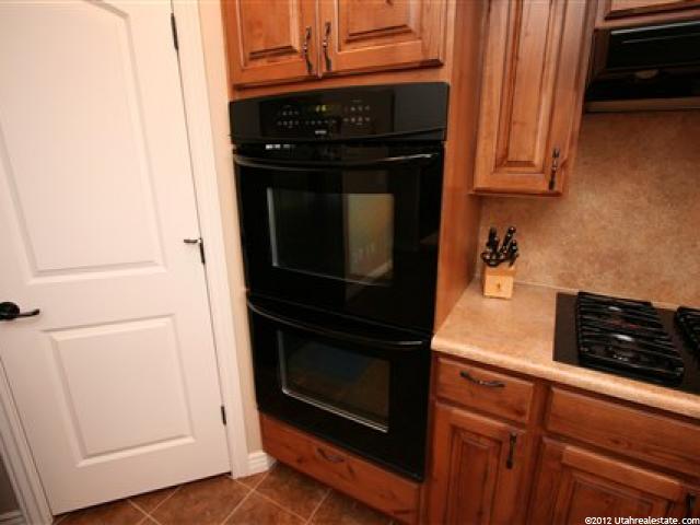 1284 E Canyon Ave, Springville, UT 84663 — photo 2