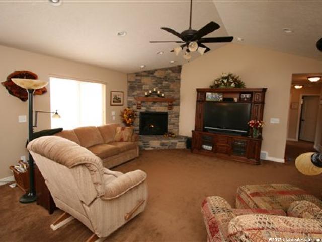 1284 E Canyon Ave, Springville, UT 84663 — photo 9