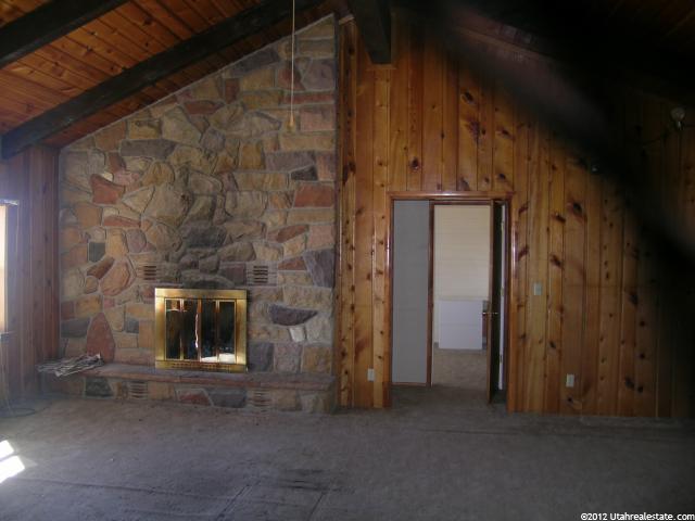 667 Highway 24 S, Lyman, UT 84749 — photo 4