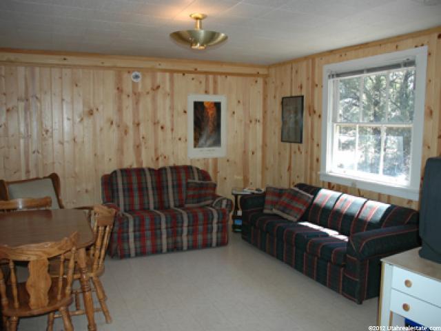30 S Oak St, Mount Carmel, UT 84755 — photo 3