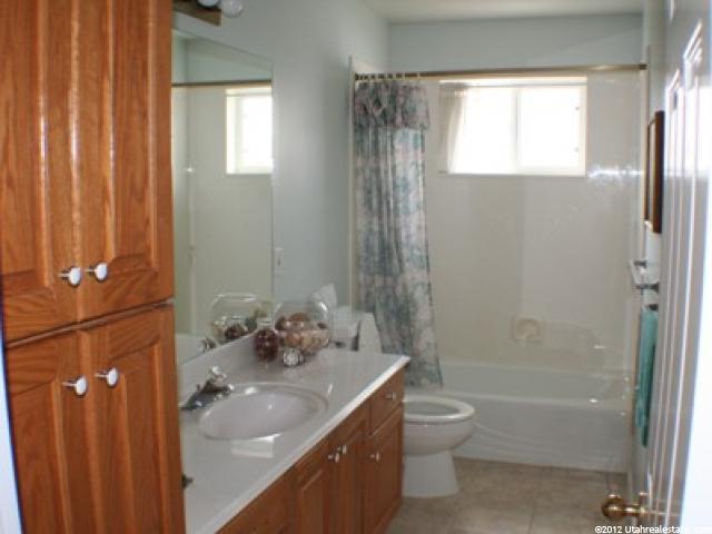 882 Windsor Ln, Kaysville, UT 84037 — photo 8