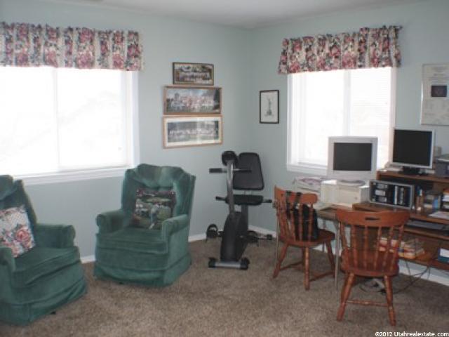 882 Windsor Ln, Kaysville, UT 84037 — photo 9