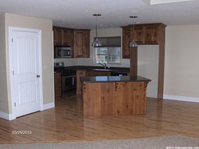 2622 E 6500 S, Uintah, UT 84403 — photo 2