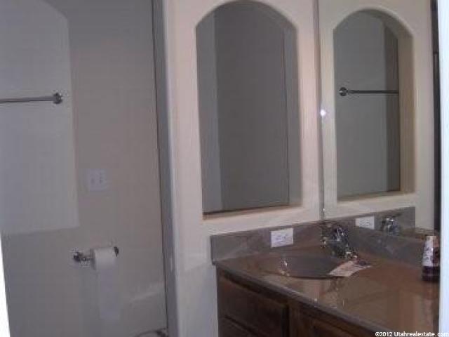 2622 E 6500 S, Uintah, UT 84403 — photo 12