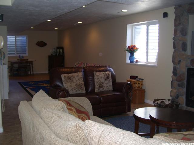1192 N 900 W, Clinton, UT 84015 — photo 12