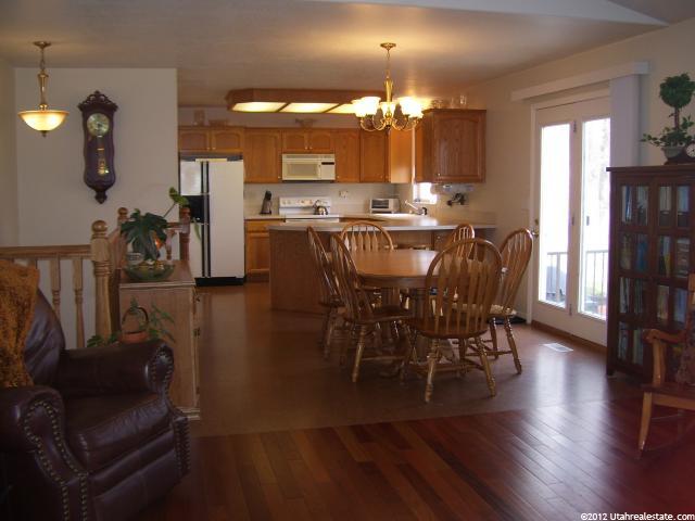 1192 N 900 W, Clinton, UT 84015 — photo 4