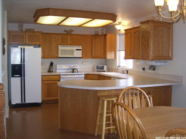1192 N 900 W, Clinton, UT 84015 — photo 5