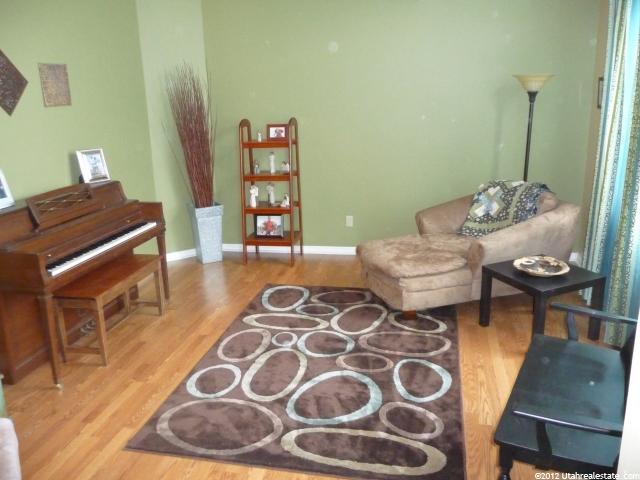 7937 S Broken Ridge Dr E, Sandy, UT 84094 — photo 2