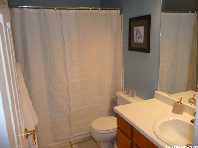 7937 S Broken Ridge Dr E, Sandy, UT 84094 — photo 12