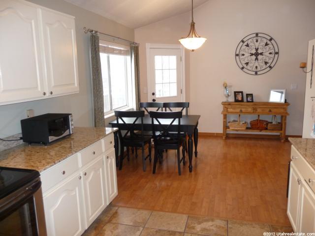 7937 S Broken Ridge Dr E, Sandy, UT 84094 — photo 6