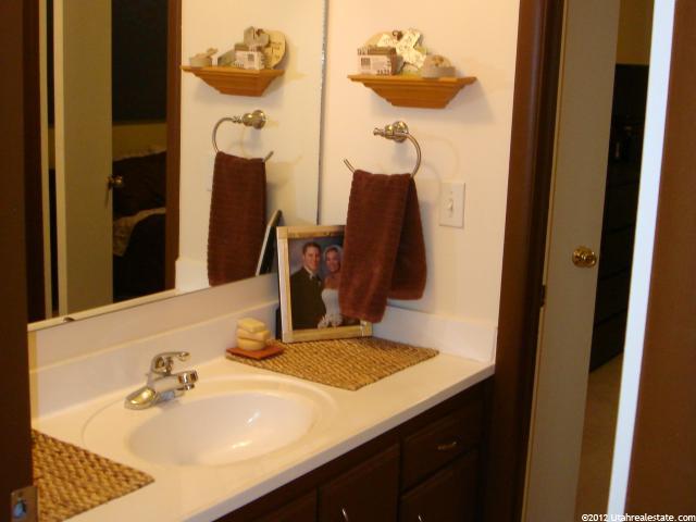 1077 E 8320 S, Sandy, UT 84094 — photo 8