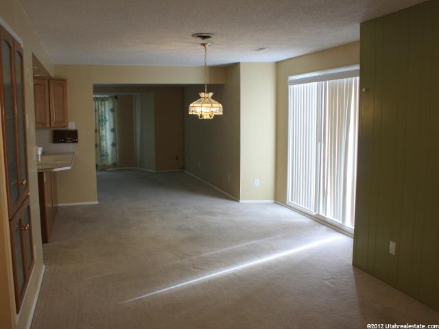 5474 S 925 E, South Ogden, UT 84405 — photo 10