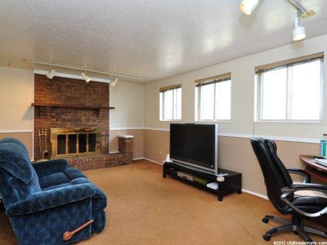 6067 S 2900 W, Roy, UT 84067 — photo 7