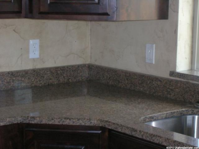 39 S 3525 W, Layton, UT 84041 — photo 9
