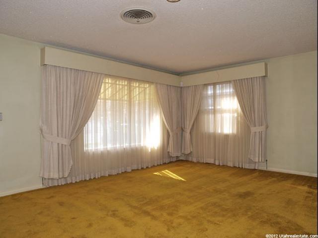9064 S 300 E, Sandy, UT 84070 — photo 2