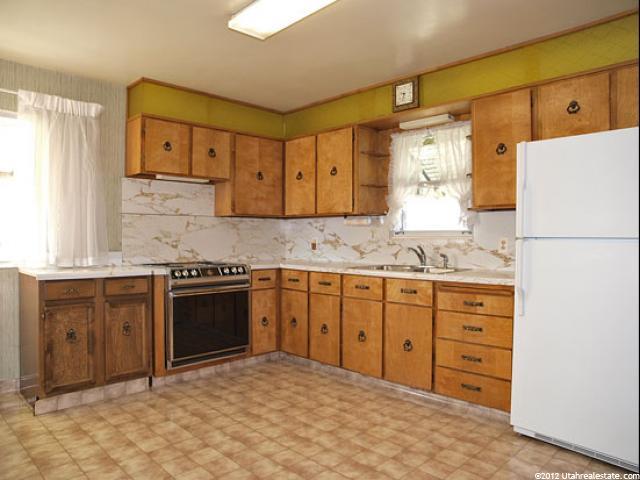 9064 S 300 E, Sandy, UT 84070 — photo 4