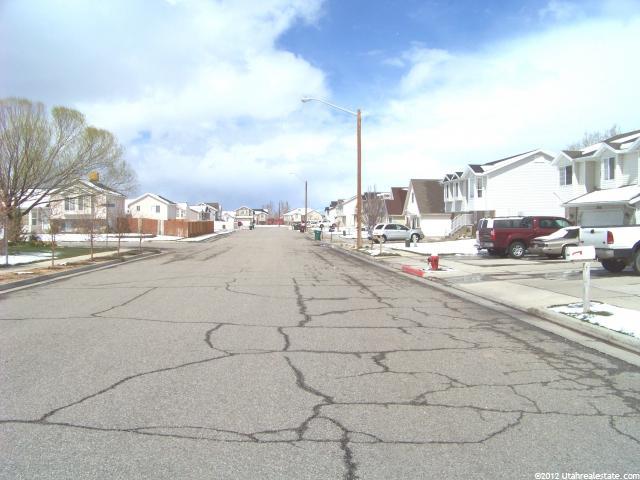 4736 S 4075 W, Roy, UT 84067 — photo 2