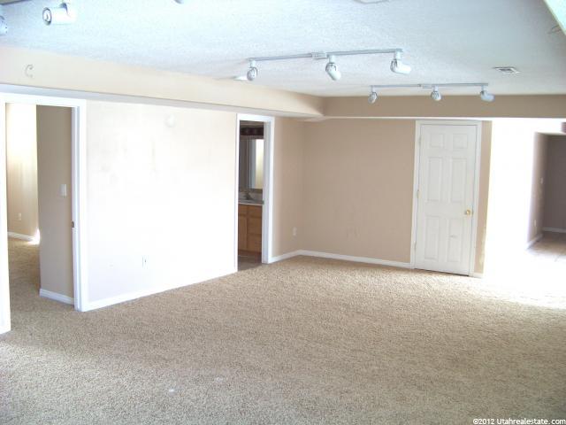 4736 S 4075 W, Roy, UT 84067 — photo 9