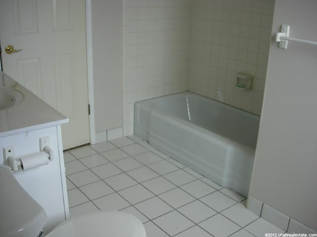 8026 S Jackson St, Midvale, UT 84047 — photo 9