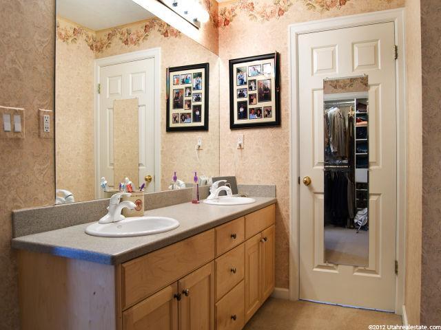 915 N North Ridge Dr E, Bountiful, UT 84010 — photo 9