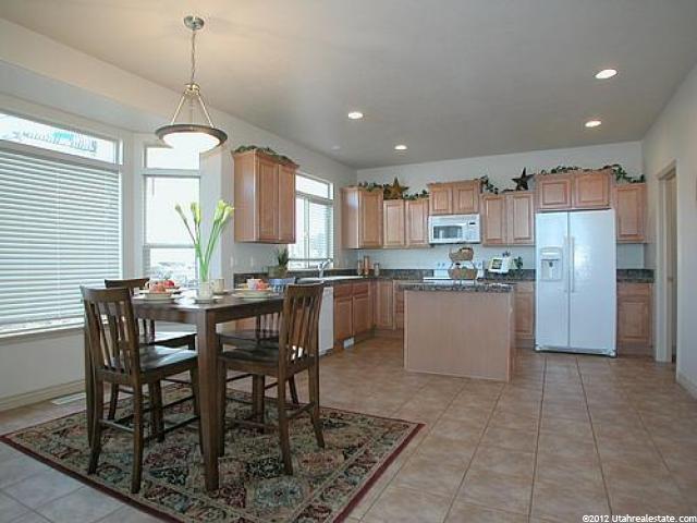 282 E Manilla Dr, Draper, UT 84020 — photo 3