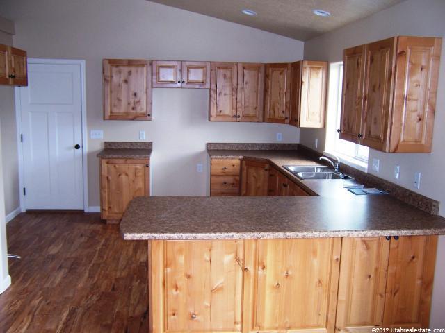 670 S 220 E, Smithfield, UT 84335 — photo 4