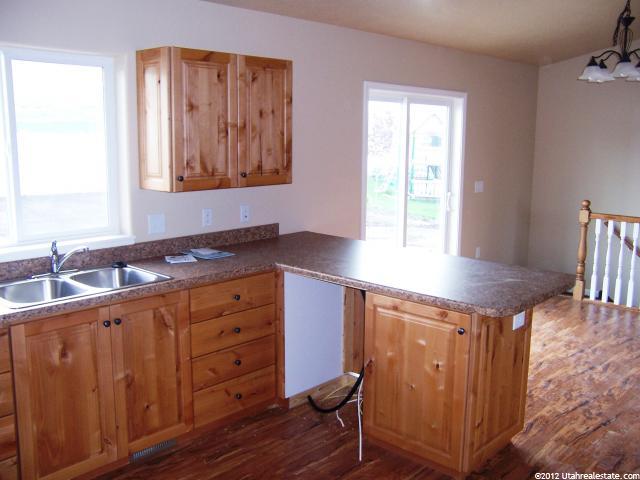 670 S 220 E, Smithfield, UT 84335 — photo 5