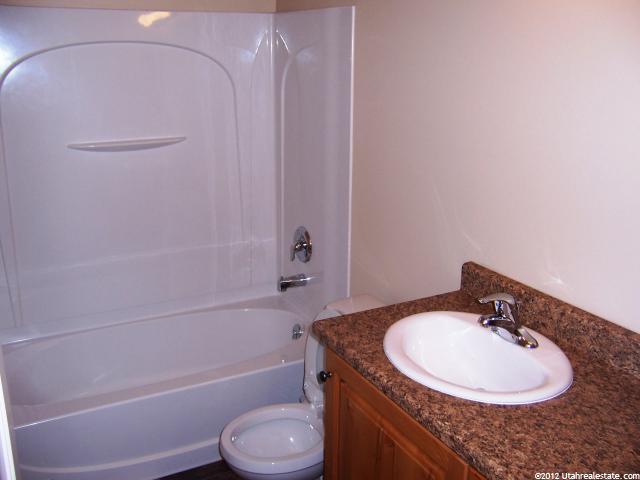 670 S 220 E, Smithfield, UT 84335 — photo 9