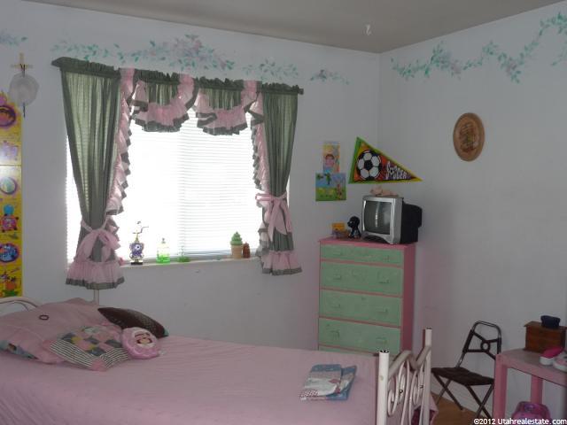 1295 S Riverview Dr E, Garland, UT 84312 — photo 6